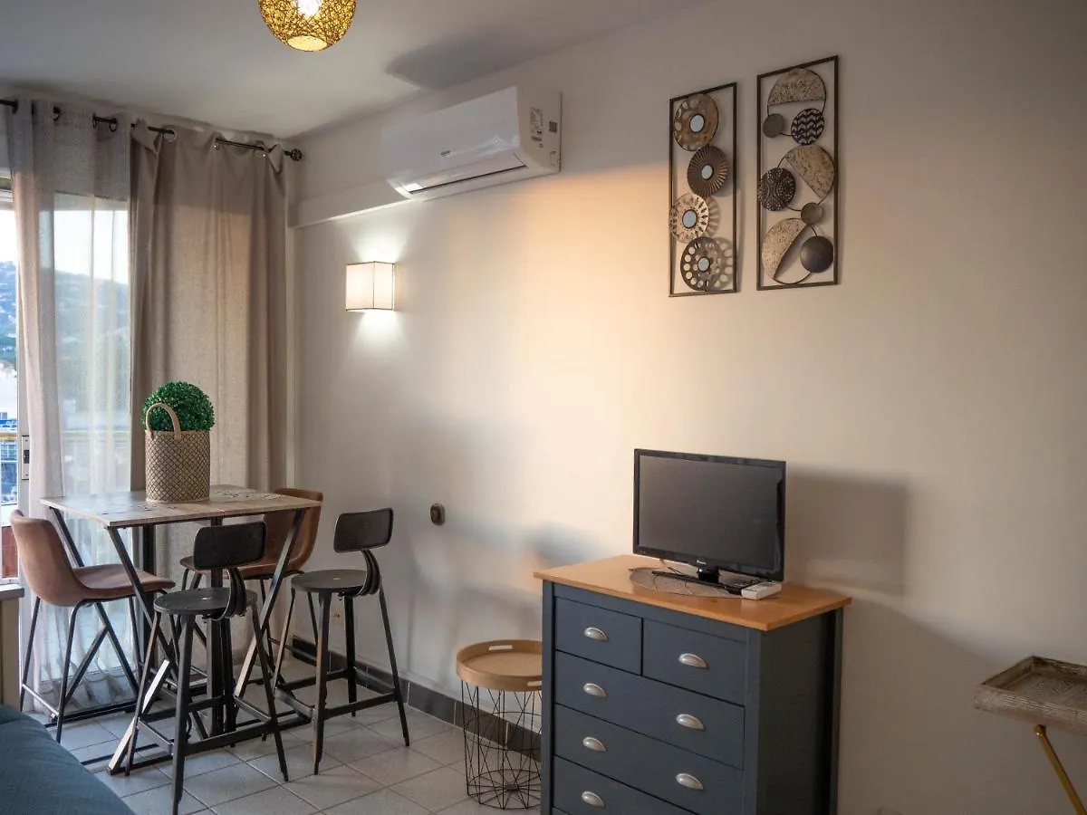 Catalunya Apartament Per 4 Persones En Edifici Del Passeig Maritim Amb Vistes Sobre La Vall D'Aro 플라티야 다로 스페인